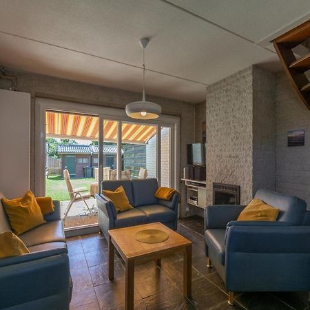 Cozy Holiday Home With Lawn Каллантсог Экстерьер фото